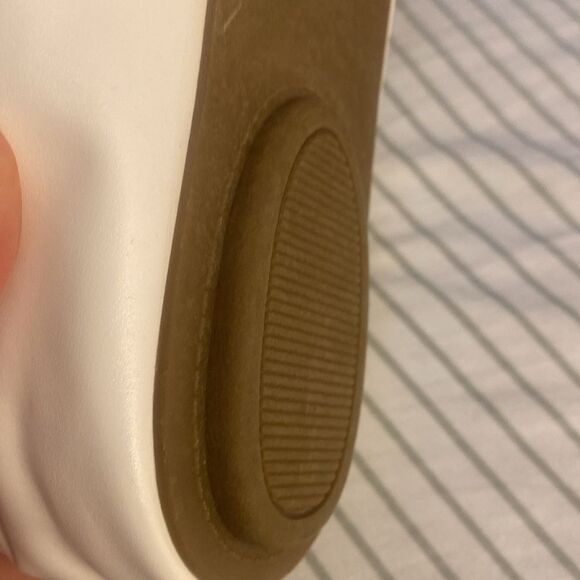 COPY - Tahari Women's White Ballet Flats - Picture 4 of 7